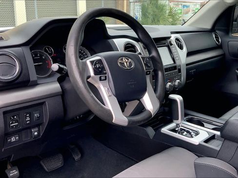 Used 2015 Toyota Tundra SR5 w/ SR5 Upgrade Package image 16