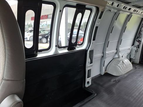 Used 2021 GMC Savana 2500 Extended w/ Driver Convenience Package RWD image 24