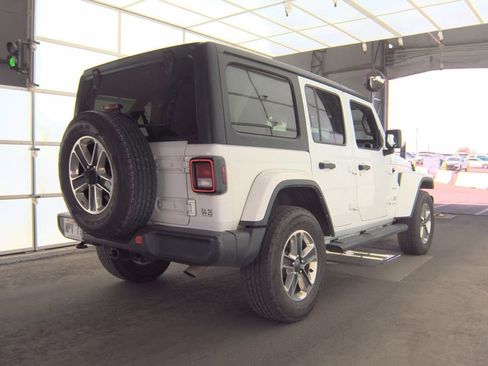 Used 2022 Jeep Wrangler Unlimited Sahara w/ Cold Weather Group AWD/4WD image 2