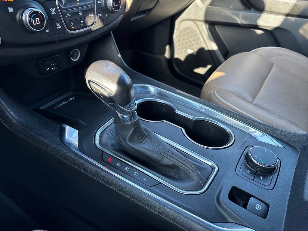 Used 2023 Chevrolet Traverse Premier w/ LPO, Floor Liner Package FWD image 23