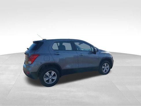 Used 2020 Chevrolet Trax LS image 7