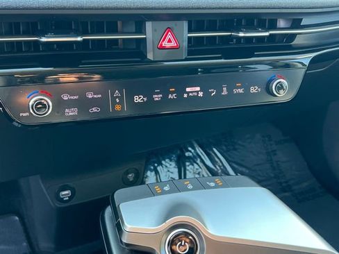 Used 2024 Kia EV6 Light image 23