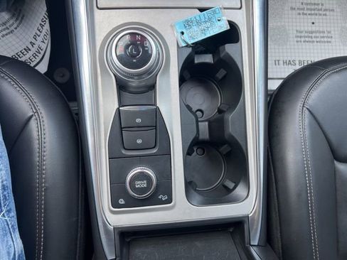 Used 2023 Ford Explorer XLT w/ Equipment Group 202A AWD/4WD image 27