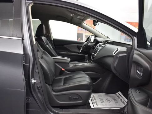 Used 2023 Nissan Murano SV FWD image 17