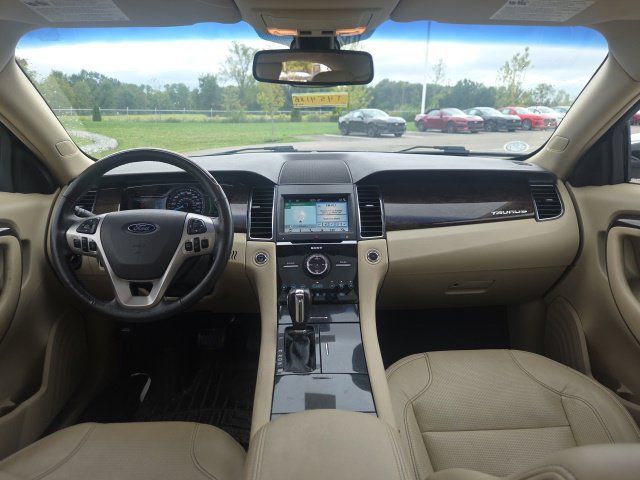 Used 2018 Ford Taurus Limited FWD image 15