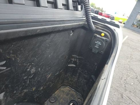 Used 2025 RAM 1500 Laramie AWD/4WD image 28