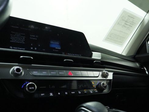 Used 2023 Kia Telluride EX w/ EX Captain's Chair Package FWD image 16
