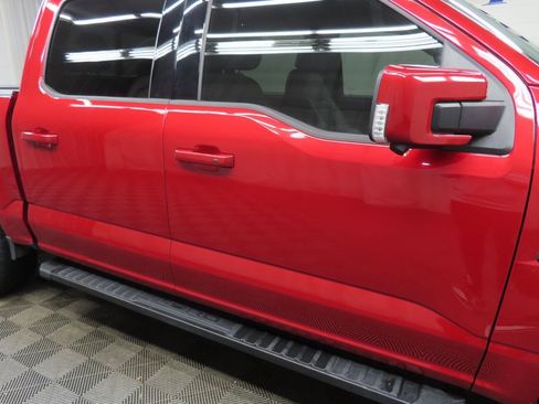 Used 2025 Ford F150 Lariat image 36