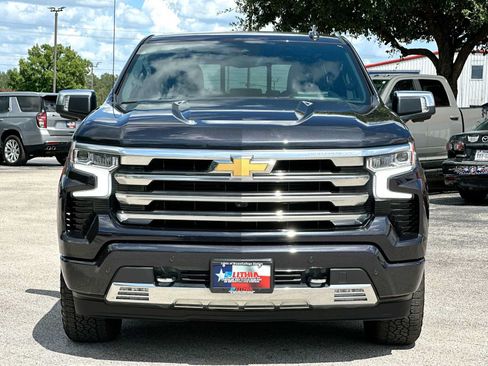Used 2023 Chevrolet Silverado 1500 High Country w/ Technology Package AWD/4WD image 10