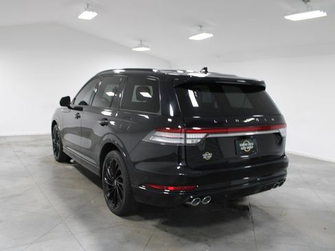 Used 2023 Lincoln Aviator Reserve w/ Equipment Group 201A AWD/4WD image 7