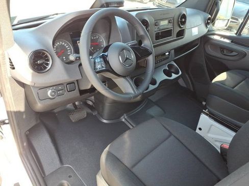 New 2026 Mercedes-Benz Sprinter 2500 image 14