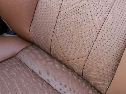 New 2026 Toyota Highlander Platinum image 23