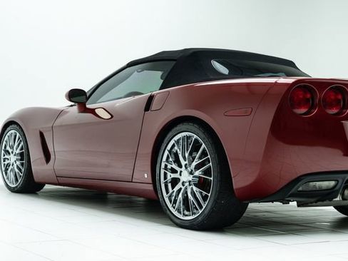 Used 2008 Chevrolet Corvette Convertible w/ Preferred Equipment Group image 19