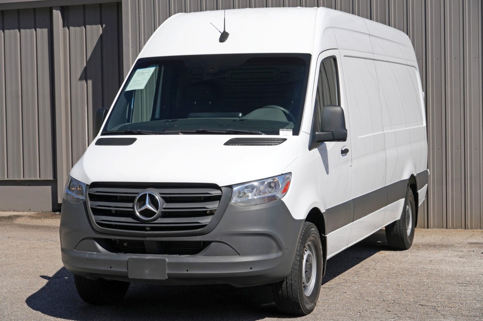 Used 2023 Mercedes-Benz Sprinter 2500 image 36