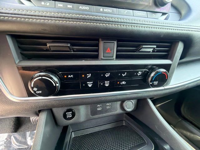 Used 2024 Nissan Rogue S FWD image 24