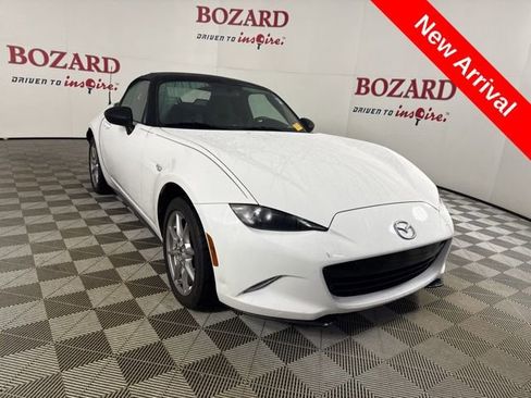 Used 2016 MAZDA MX-5 Miata Sport image 1