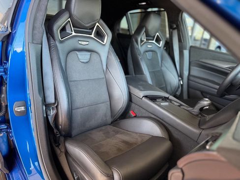 Used 2018 Cadillac CTS V w/ Luxury Package image 59