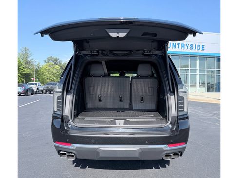 Used 2026 Chevrolet Tahoe High Country image 9