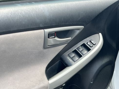 Used 2013 Toyota Prius Three FWD image 15