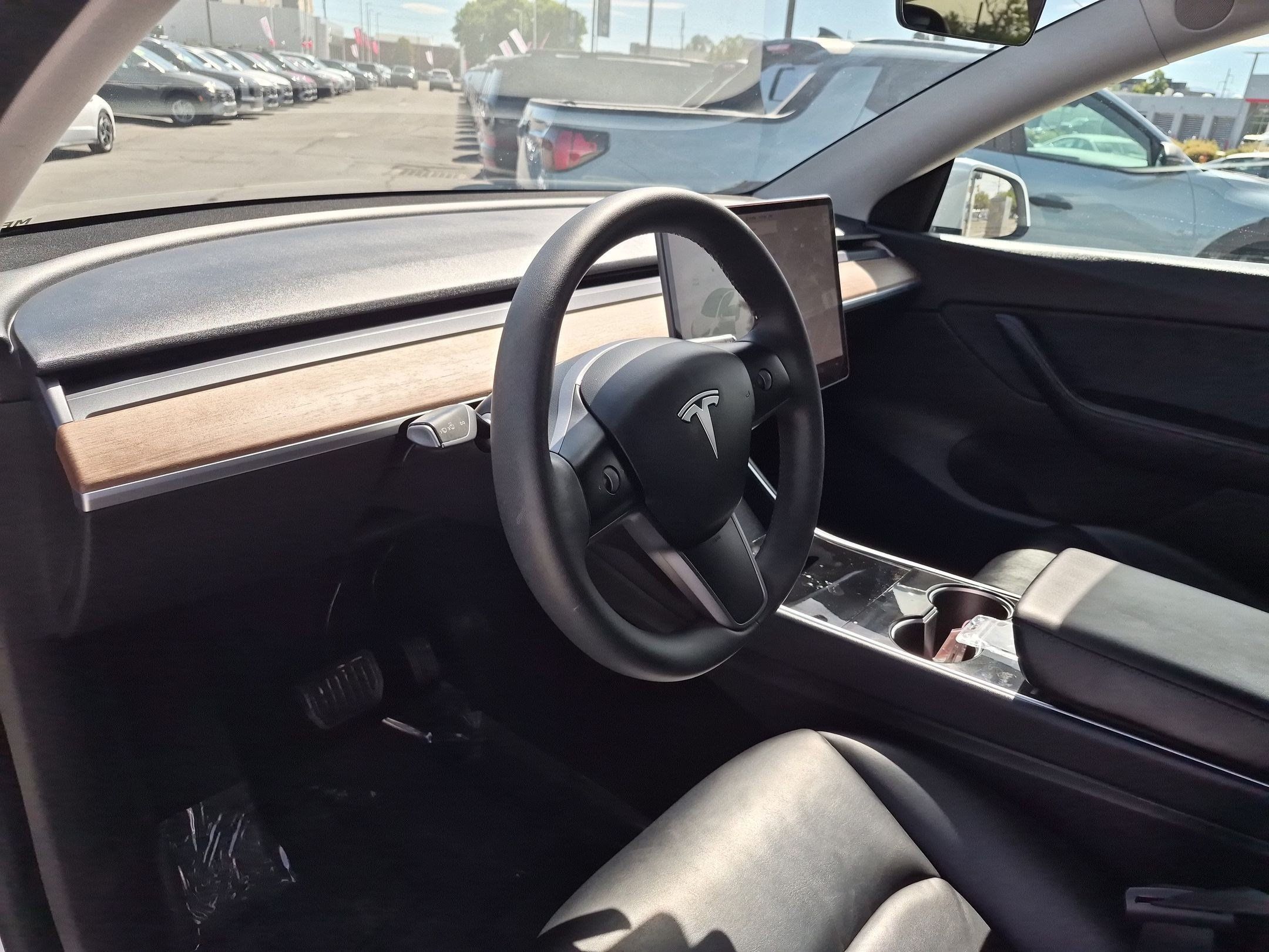 Used 2021 Tesla Model Y Long Range AWD/4WD image 15