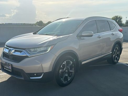 Used 2018 Honda CR-V Touring image 9