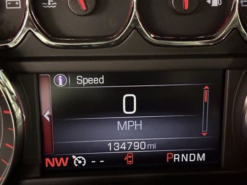 Used 2016 GMC Yukon XL SLT w/ Open Road Package AWD/4WD image 28