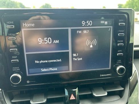 Used 2021 Toyota Corolla LE FWD image 11
