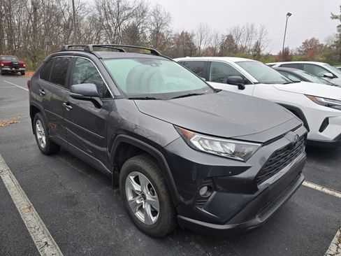 Used 2021 Toyota RAV4 XLE image 7