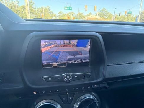 Used 2022 Chevrolet Camaro LT RWD image 16