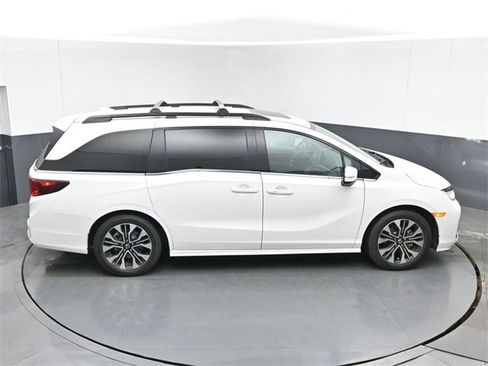 Used 2025 Honda Odyssey Elite image 44