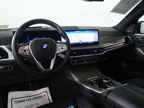 Certified 2023 BMW X7 xDrive40i w/ Premium Package image 20