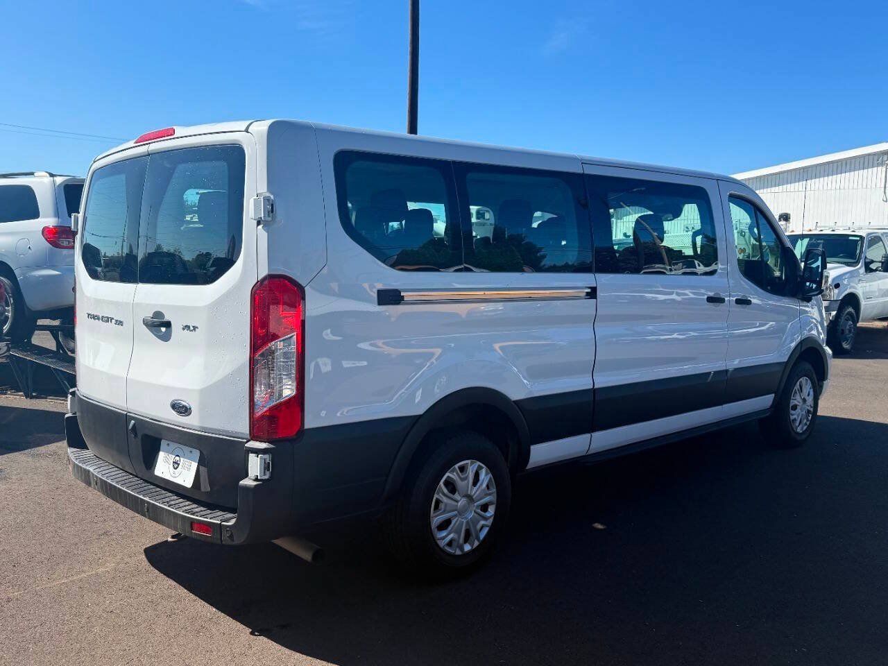 Used 2024 Ford Transit 350 XLT RWD image 35