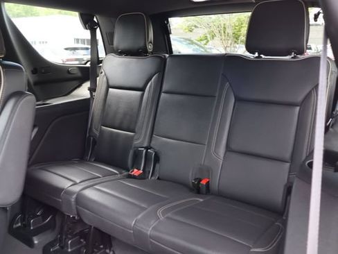 Used 2024 Chevrolet Tahoe Premier AWD/4WD image 22