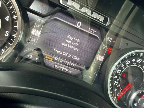 Used 2023 RAM 1500 Laramie AWD/4WD image 5