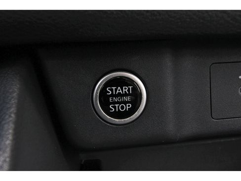 Used 2023 Nissan Rogue SV FWD image 27