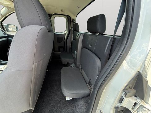 Used 2022 Nissan Frontier S RWD image 28
