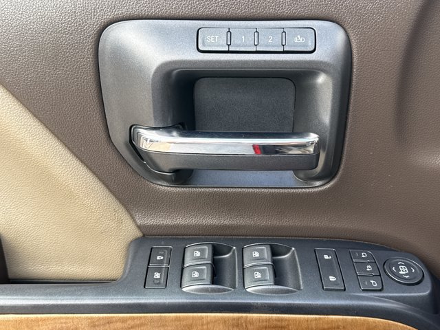 Used 2018 Chevrolet Silverado 1500 LTZ w/ Texas Edition AWD/4WD image 19