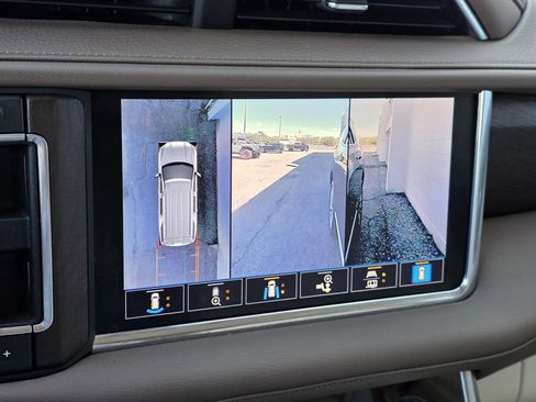 Used 2021 GMC Yukon Denali w/ Denali Premium Package image 23