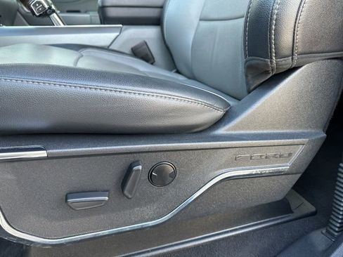 Used 2023 Ford F150 Lariat w/ Trailer Tow Package image 12