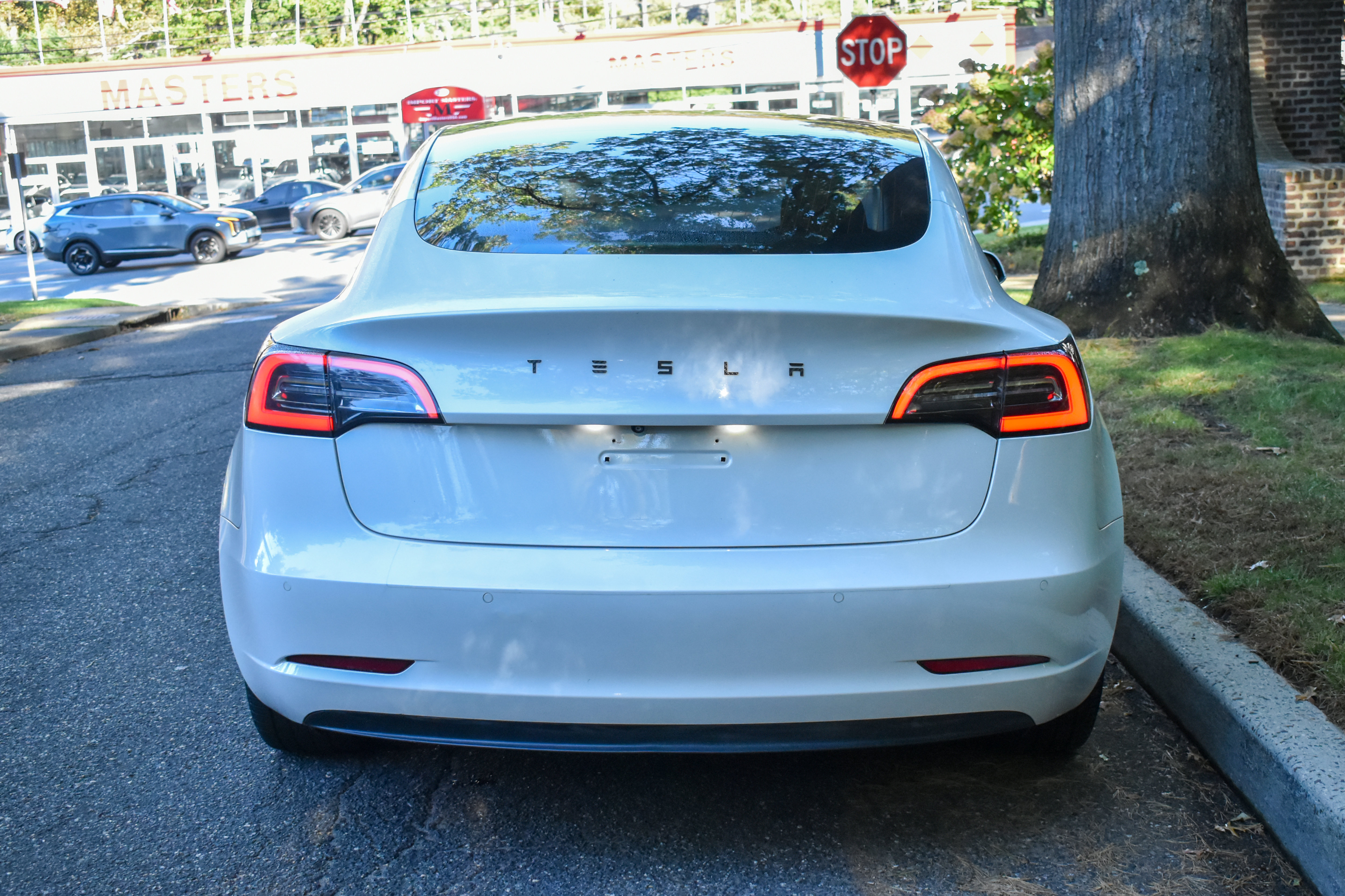 Used 2019 Tesla Model 3 Long Range RWD image 7