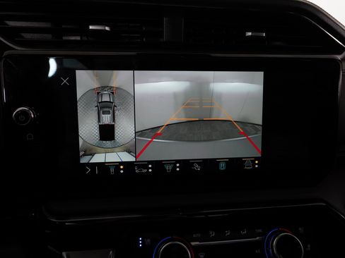 Used 2023 GMC Sierra 1500 AT4 w/ AT4 Premium Package image 25