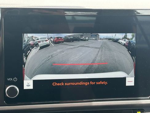 Used 2025 Toyota Camry LE FWD image 15
