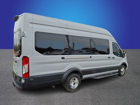 Used 2024 Ford Transit 350 XLT image 4