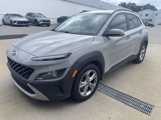 Used 2022 Hyundai Kona SEL w/ Winter Weather Package AWD/4WD video 1