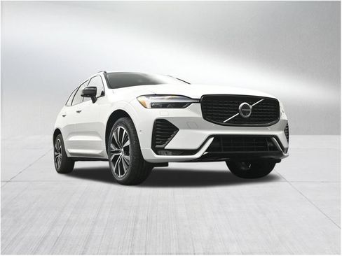 Used 2024 Volvo XC60 B5 Plus w/ Climate Package AWD/4WD image 28