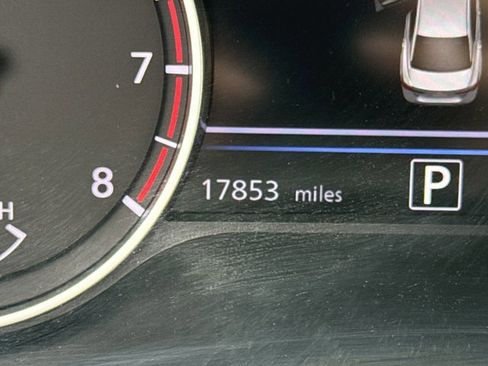 Certified 2025 Nissan Sentra SV image 14