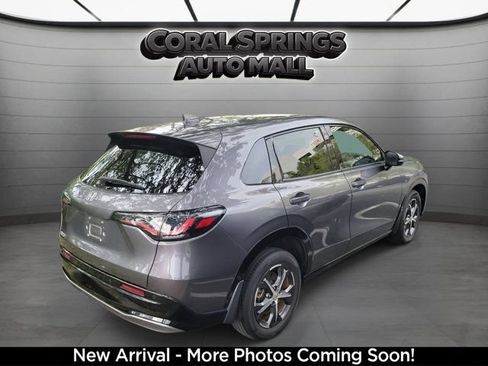 Used 2024 Honda HR-V EX-L image 2