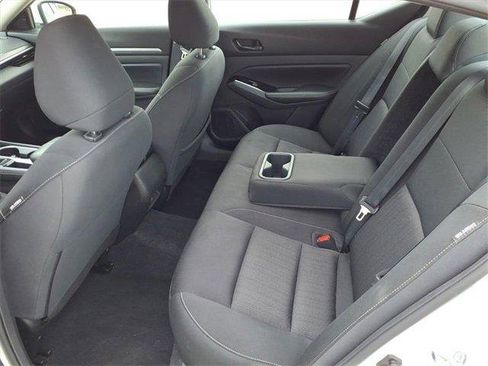 Used 2023 Nissan Altima 2.5 SV image 21