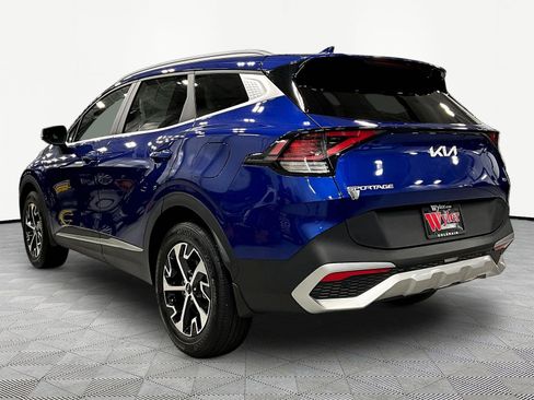 Used 2024 Kia Sportage EX AWD/4WD image 4