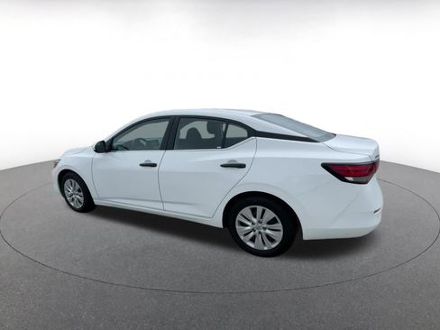Used 2025 Nissan Sentra S image 10